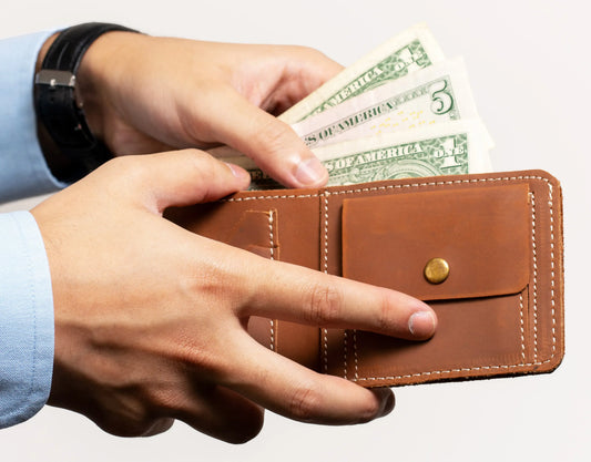 The Cresto Wallet – Timeless Craftsmanship - Russet Brown