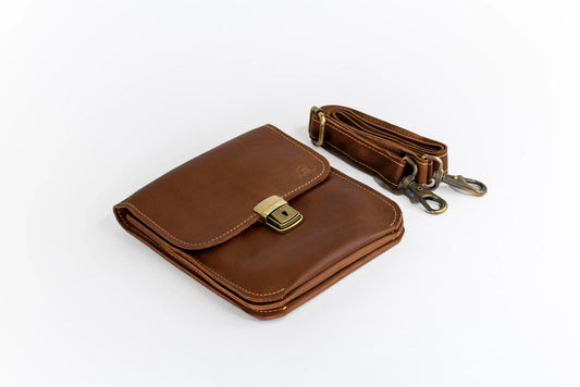 Kattled Messenger Bag - Russet Brown
