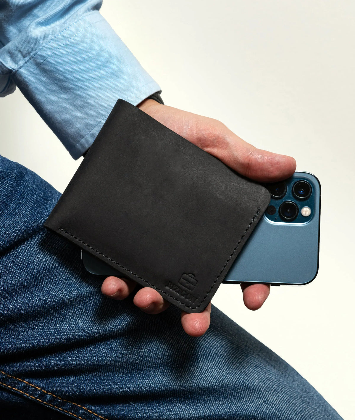 Camelot Wallet – Handcrafted Full-Grain Leather - Black